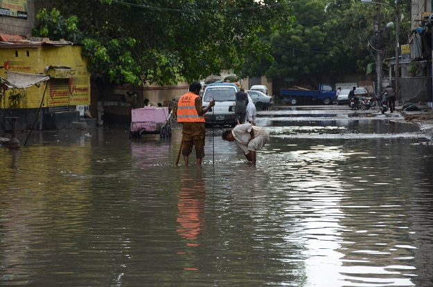 will karachi sink in its sewerage crisis