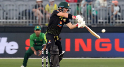 australia outclass pakistan to clinch t20i series
