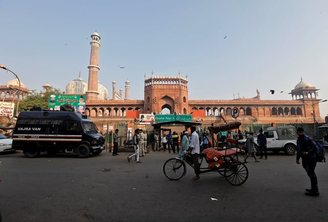 policemen stand guard at a gate of jama masjid before supreme court 039 s verdict on a disputed religious site claimed by both majority hindus and muslim in ayodhya photo reuters policemen stand guard at a gate of jama masjid before supreme court 039 s verdict on a disputed religious site claimed by both majority hindus and muslim in ayodhya photo reuters