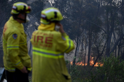 two people dead and 150 homes destroyed in australian bushfires two people dead and 150 homes destroyed in australian bushfires
