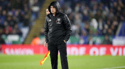 emery pleads for more time as leicester pull further clear of arsenal