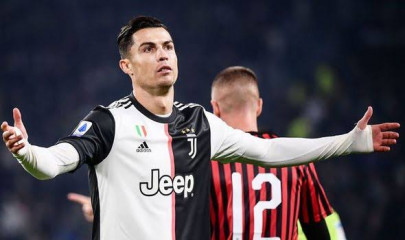ronaldo leaves stadium before final whistle after being substituted ronaldo leaves stadium before final whistle after being substituted