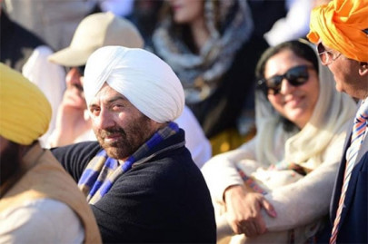 sunny deol overwhelmed with all the love he received in pakistan sunny deol overwhelmed with all the love he received in pakistan