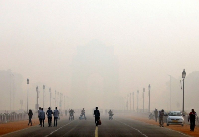 indian capital in day to day battle with smog as cool weather sets in indian capital in day to day battle with smog as cool weather sets in