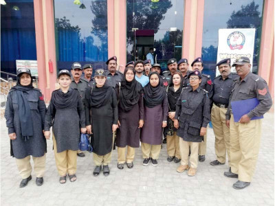 cops partake in workshop on violence against women cops partake in workshop on violence against women