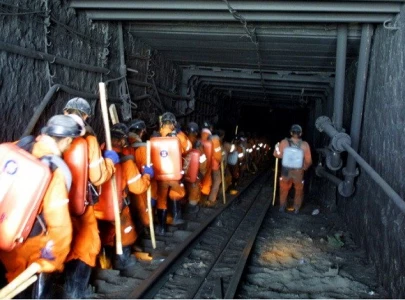 21 miners trapped after xinjiang coal mine accident   official media