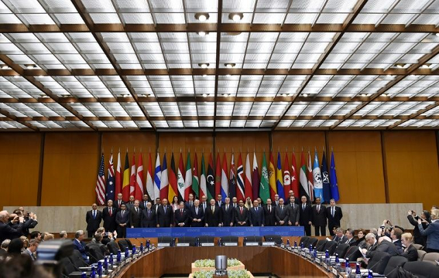 senior officials of more than 30 countries pose before talks in washington on fighting the islamic state group photo afp senior officials of more than 30 countries pose before talks in washington on fighting the islamic state group photo afp