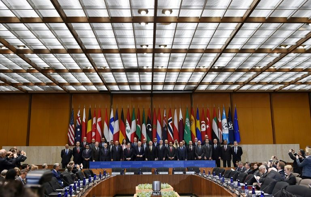 senior officials of more than 30 countries pose before talks in washington on fighting the islamic state group photo afp