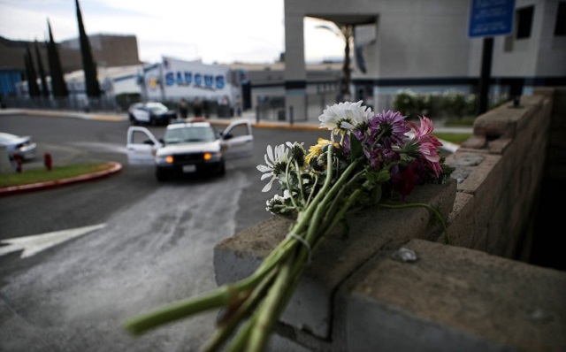 gunman in us school shooting dies as police hunt motive