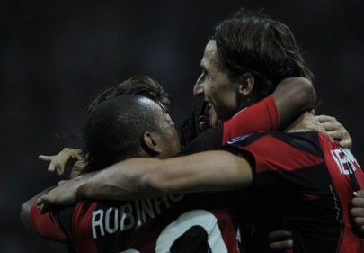 roma stun serie a leaders lazio