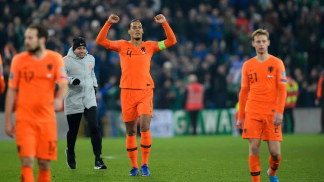 koeman 039 s dutch side needed a point to qualify for their first major tournament since coming third at 2014 world cup photo afp