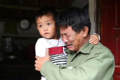 uk truck victim families take on loans to repatriate remains to vietnam uk truck victim families take on loans to repatriate remains to vietnam