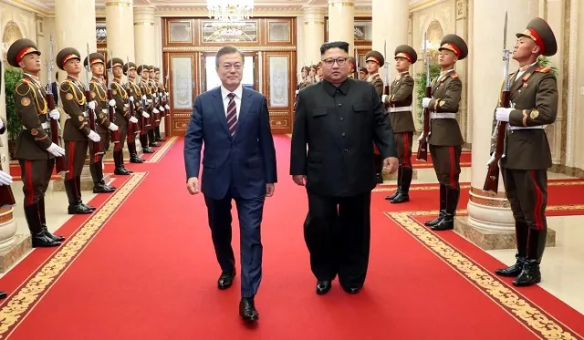 south korean president moon jae in is greeted by north korean leader kim jong un as he arrives at the headquarters of the central committee of the workers 039 party of korea for their meeting in pyongyang north korea september 18 2018 photo reuters south korean president moon jae in is greeted by north korean leader kim jong un as he arrives at the headquarters of the central committee of the workers 039 party of korea for their meeting in pyongyang north korea september 18 2018 photo reuters