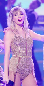 taylor swift smashes all time american music awards record taylor swift smashes all time american music awards record