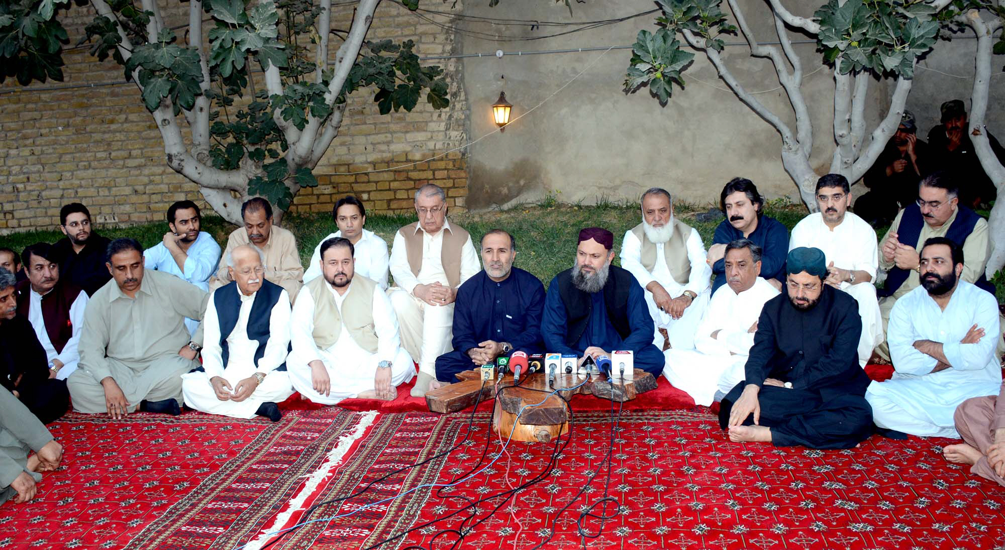 bap president jam kamal and anp president asghar khan achakzai address a joint press conference in quetta photo file