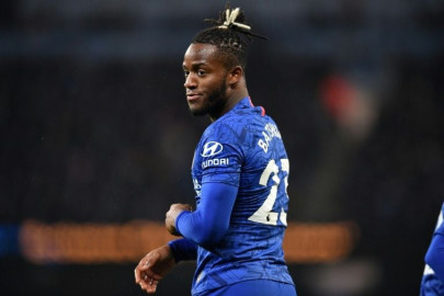 michy batshuayi seeks central role for chelsea michy batshuayi seeks central role for chelsea