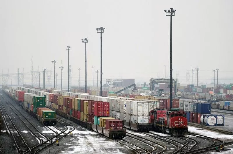industry piles pressure on government to intervene photo reuters industry piles pressure on government to intervene photo reuters