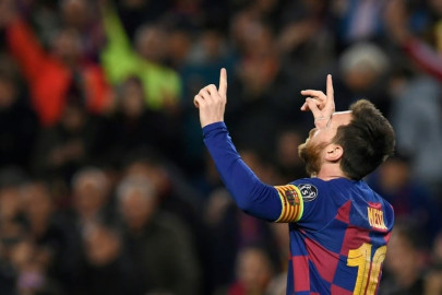 messi toasts 700 games with a goal as barca make last 16 messi toasts 700 games with a goal as barca make last 16