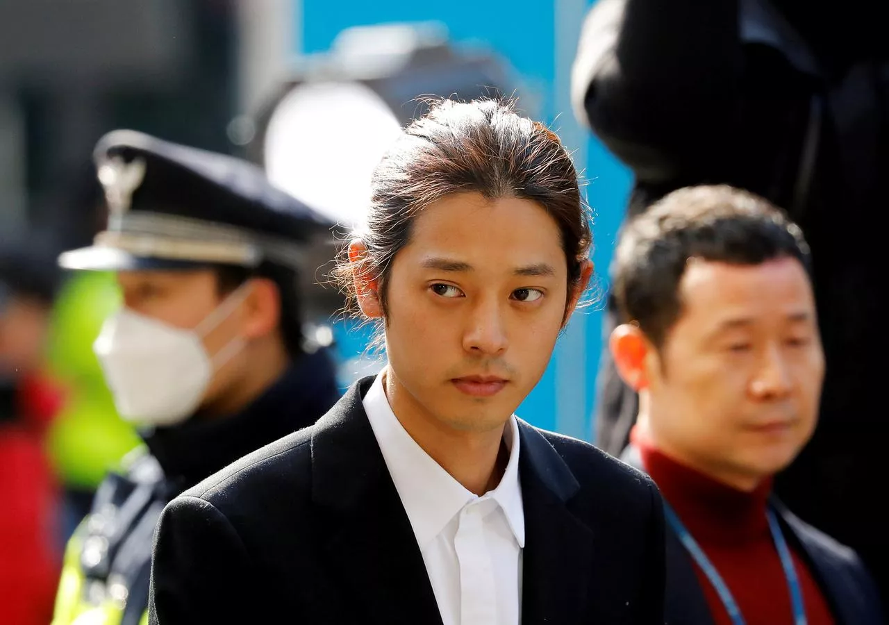 k pop singer sentenced to jail for rape sharing secret sex videos k pop singer sentenced to jail for rape sharing secret sex videos