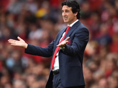 sacked emery says honour to have coached arsenal