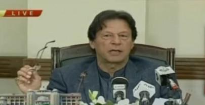 pm imran rolls out plan to combat smog improve air quality