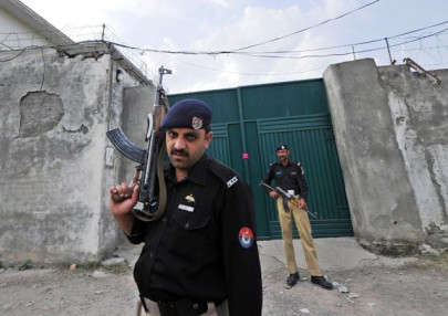 world has more private security guards than police report