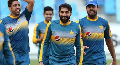 former cricketers question misbah s performance