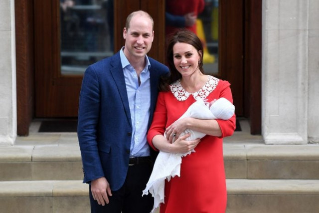 reports claim kate middleton is expecting twins reports claim kate middleton is expecting twins