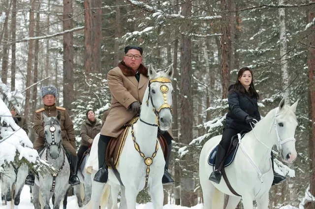 mt paektu has great symbolic significance in the north as both the spiritual birthplace of the korean nation and according to pyongyang 039 s orthodoxy the birthplace of kim 039 s father kim jong il photo afp mt paektu has great symbolic significance in the north as both the spiritual birthplace of the korean nation and according to pyongyang 039 s orthodoxy the birthplace of kim 039 s father kim jong il photo afp