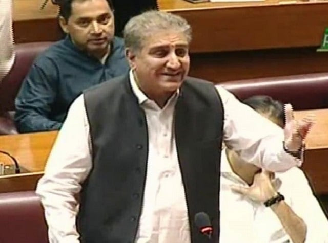 qureshi mends fences with opposition after calls for diplomatic emergency on kashmir qureshi mends fences with opposition after calls for diplomatic emergency on kashmir