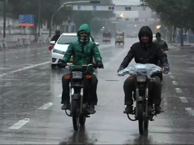karachi experiences first spell of winter rain karachi experiences first spell of winter rain