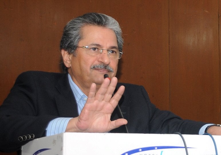 shafqat mahmood says there are severe internal rifts within sindh government photo express file