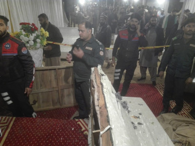 one dead six injured in lahore explosion