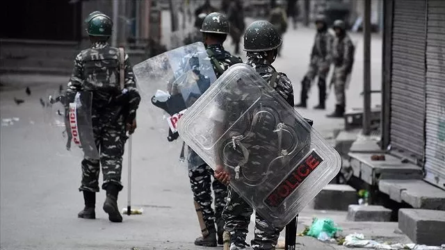 people in occupied valley will still be unable to send messages officials say people in occupied valley will still be unable to send messages officials say