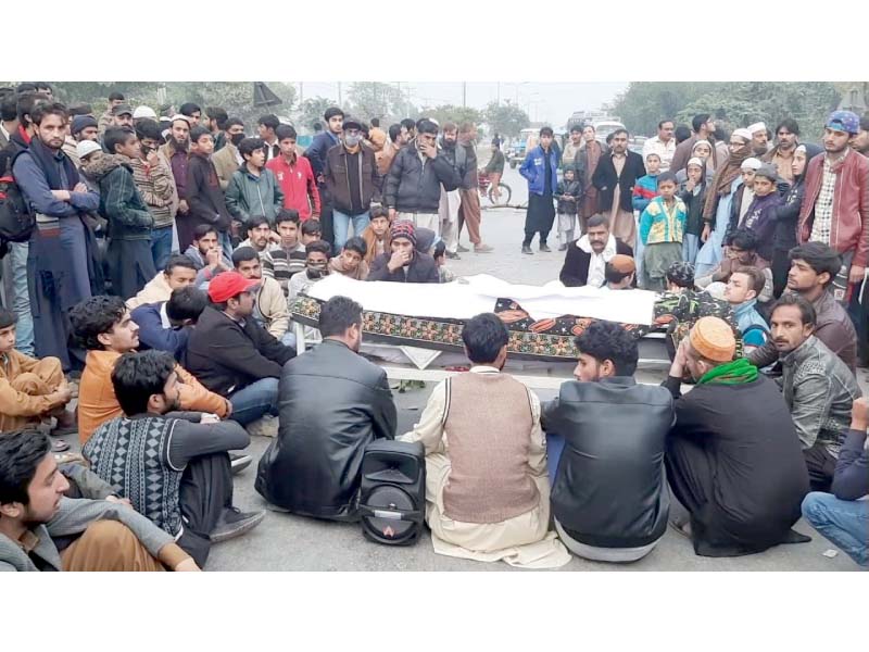 people block ijp road to demand registration of fir against cops allegedly responsible for custodial death of muhammad sakhi sunny photo express