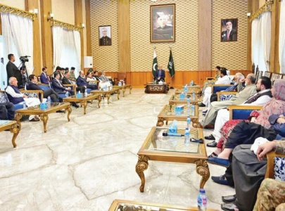 pm lends an ear to baloch politicians