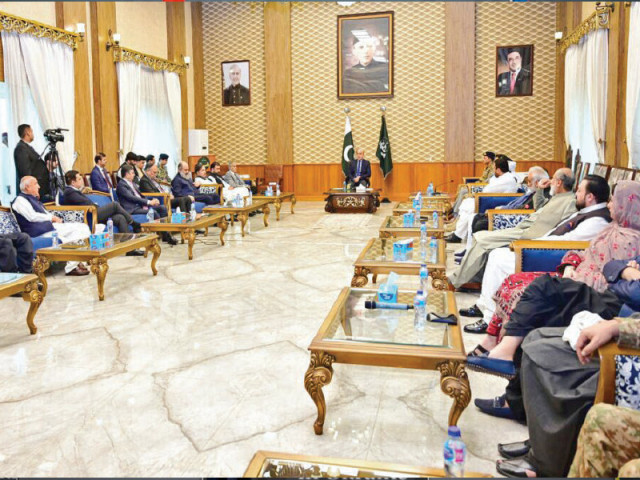 leaders of political parties call on prime minister shehbaz sharif in quetta photo express leaders of political parties call on prime minister shehbaz sharif in quetta photo express
