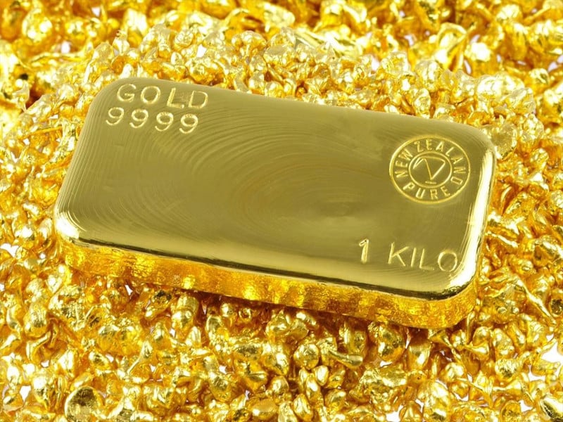 gold rises to fresh peak at rs314 800 per tola