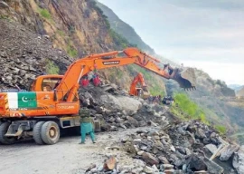 eight volunteers killed in gilgit landslide