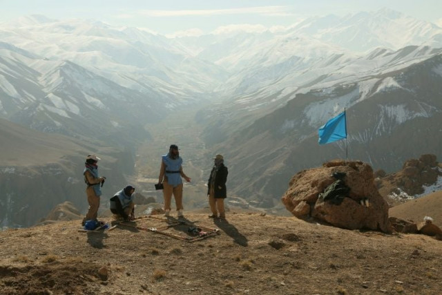 bamiyan a region relatively unaffected by the violence ravaging the rest of afghanistan today will soon be the first of the country 039 s 34 provinces where all known contaminated areas have been cleared photo afp bamiyan a region relatively unaffected by the violence ravaging the rest of afghanistan today will soon be the first of the country 039 s 34 provinces where all known contaminated areas have been cleared photo afp