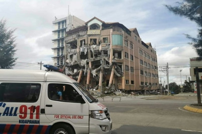 southern philippines hit by 6 8 magnitude earthquake