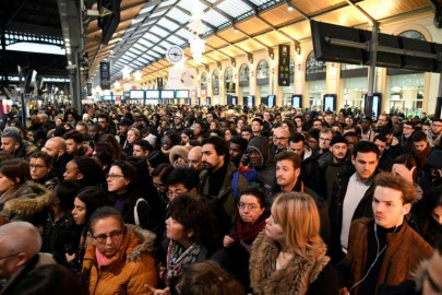 france s pensions chief resigns as strike hits 12th day france s pensions chief resigns as strike hits 12th day