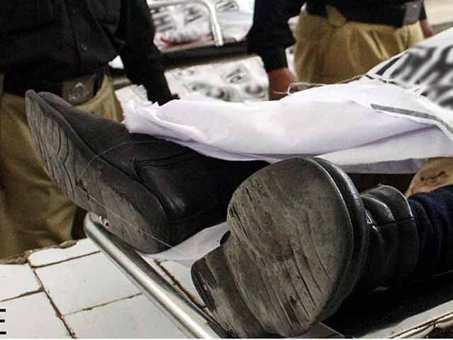 cop shot dead by gunmen in front of wife in kasur