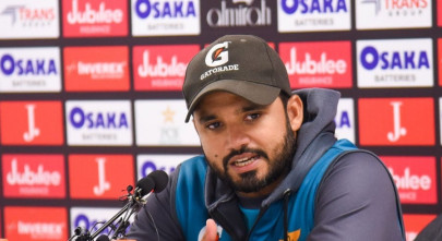 azhar unfazed by criticism ahead of second sri lanka test