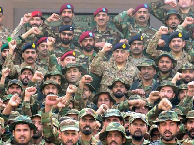 army chief visits ssg headquarters lauds contributions of its officers and soldiers for the country s defence photo ispr army chief visits ssg headquarters lauds contributions of its officers and soldiers for the country s defence photo ispr