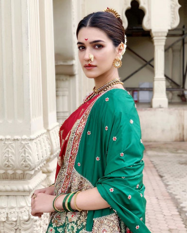 kriti sanon on the look out for more challenging roles kriti sanon on the look out for more challenging roles