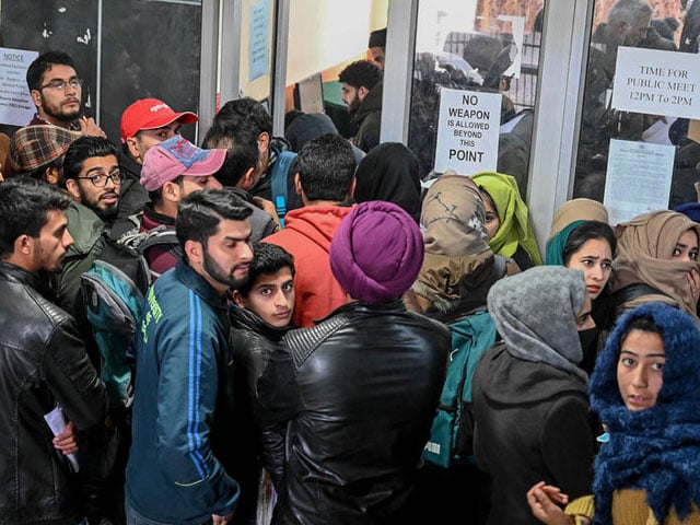 in this photo taken on november 26 2019 kashmiri students wait for their turn to use the internet at the divisional commissioner 039 s office in srinagar as internet facilities have been suspended across the region as part of a partial communication blockade by india photo afp