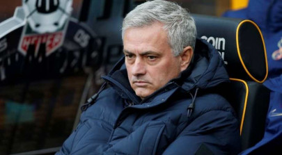 mourinho confirms tottenham appeal against wrong red for son