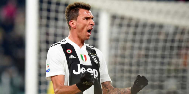 33 year old forward has not played for the old lady since mauricio sarri took over as coach in june photo afp 33 year old forward has not played for the old lady since mauricio sarri took over as coach in june photo afp