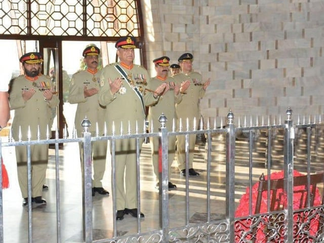 gen qamar visits father of the nation s mausoleum to pay him homage on his 143rd birth anniversary photo ispr gen qamar visits father of the nation s mausoleum to pay him homage on his 143rd birth anniversary photo ispr